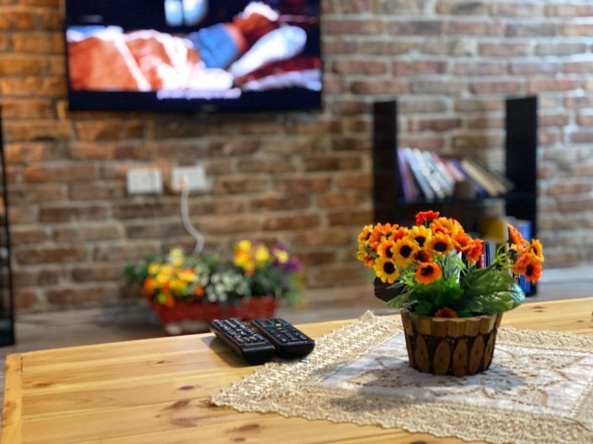 Ultra Apartments 'New Baazar' Tirana Eksteriør billede