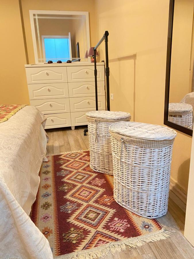 Ultra Apartments 'New Baazar' Tirana Eksteriør billede